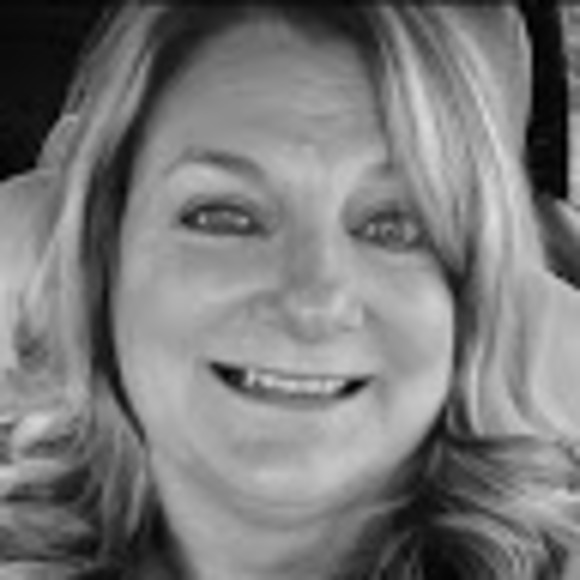 Meet your Posher, Donna - Picture 1 of 1